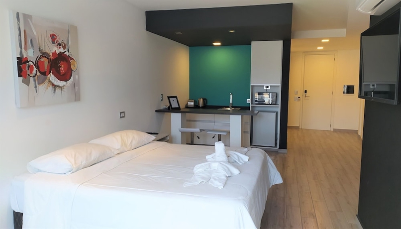 Imagen de la habitación del Hotel Domus Lake Resort. Foto 7