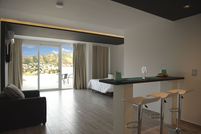 Imagen de la habitación del Hotel Domus Lake Resort. Foto 12
