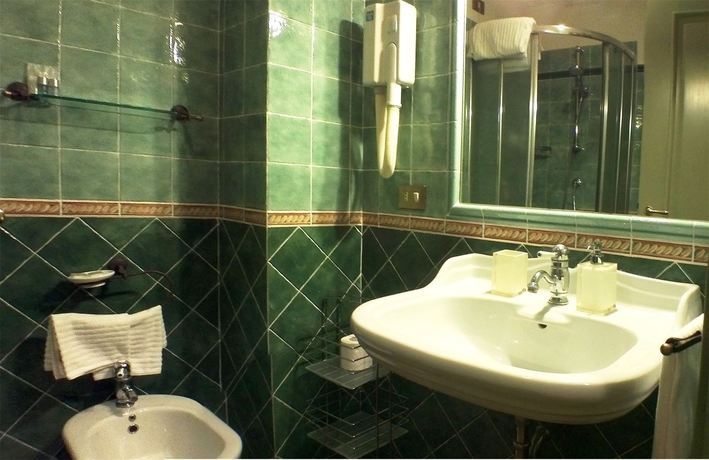 Imagen de la habitación del Hotel Domus Livia Luxury Suites. Foto 6