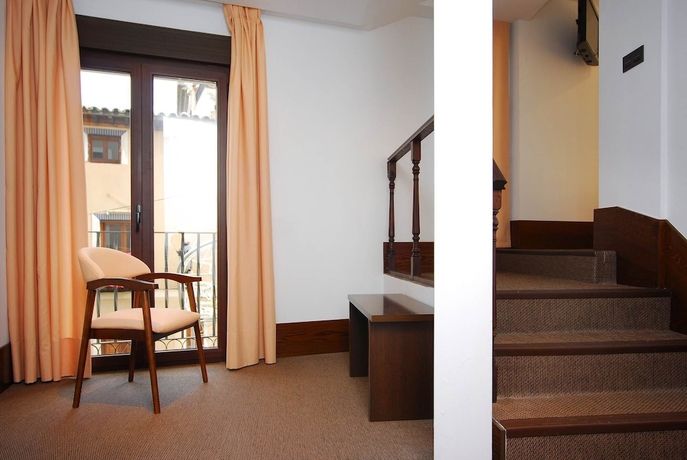 Imagen de la habitación del Hotel Domus Plaza Zocodover. Foto 11