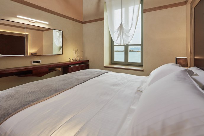Imagen de la habitación del Hotel Domus Renier Boutique. Foto 5