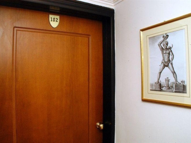 Imagen general del Hotel Domus Rodos. Foto 4