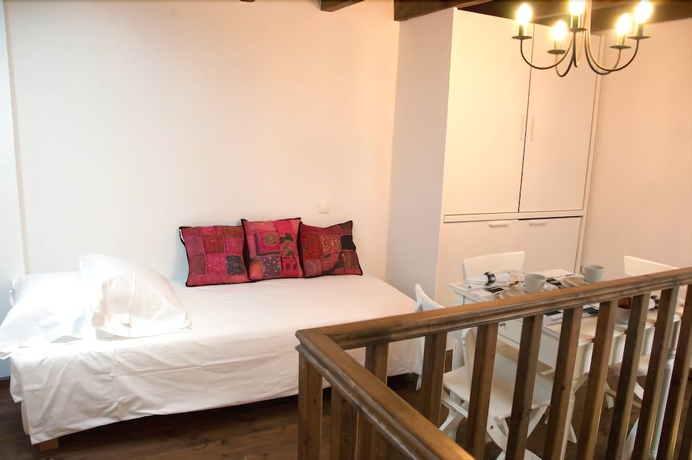 Imagen de la habitación del Hotel Domus Studios. Foto 5