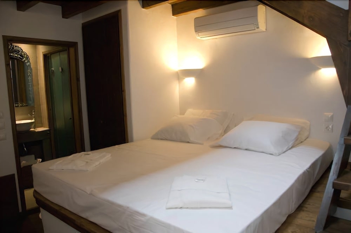 Imagen de la habitación del Hotel Domus Studios. Foto 7