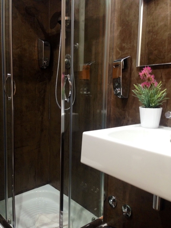 Imagen de la habitación del Hotel Domus Tiberina. Foto 3