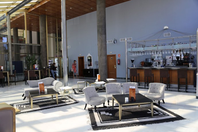 Imagen de los interiores del Hotel Don Ángel Roquetas De Mar. Foto 10