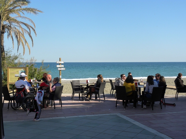 Imagen de los exteriores del Hotel Don Agustin. Foto 15