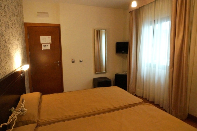 Imagen de la habitación del Hotel Don Agustin. Foto 9