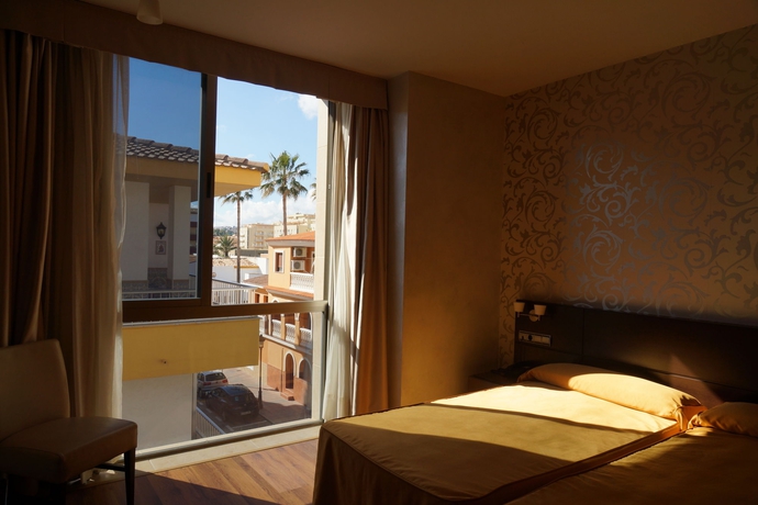 Imagen de la habitación del Hotel Don Agustin. Foto 12