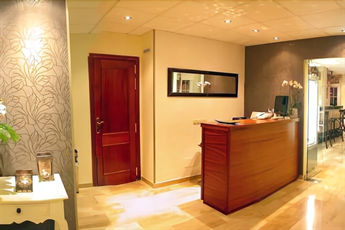 Imagen de los interiores del Hotel Don Alfredo. Foto 12