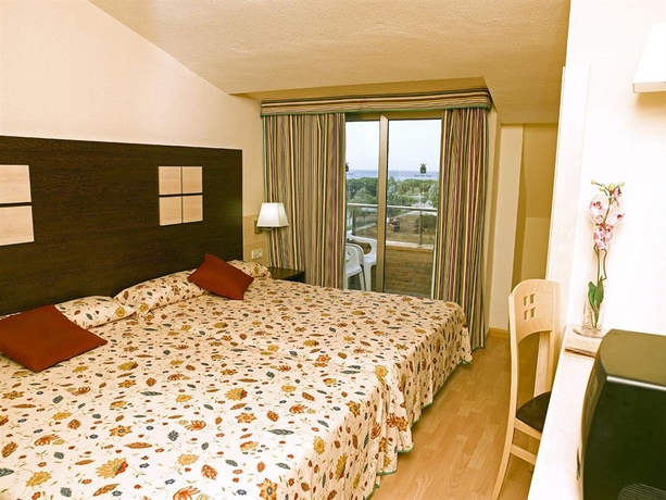 Imagen de la habitación del Hotel Don Angel Santa Susana. Foto 4