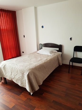 Imagen de la habitación del Hotel Don Bartolo. Foto 16