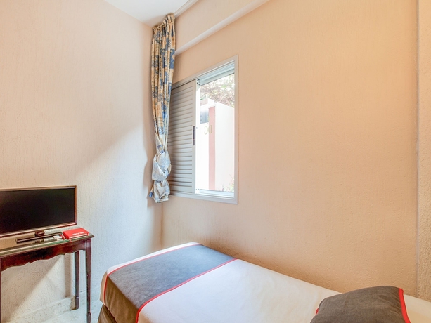 Imagen de la habitación del Hotel Don Cándido. Foto 12