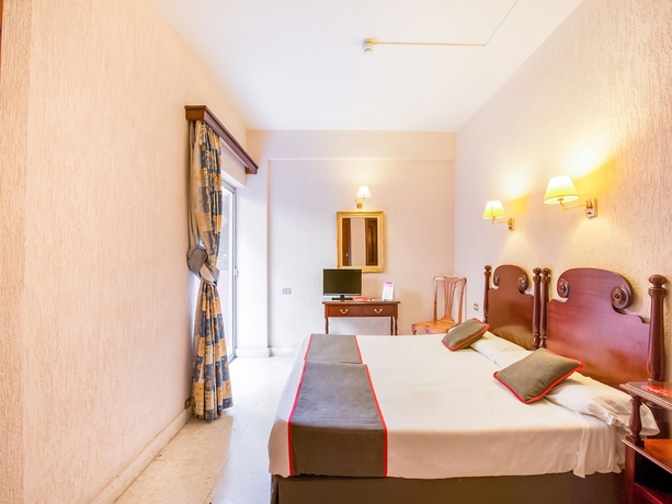 Imagen de la habitación del Hotel Don Cándido. Foto 15