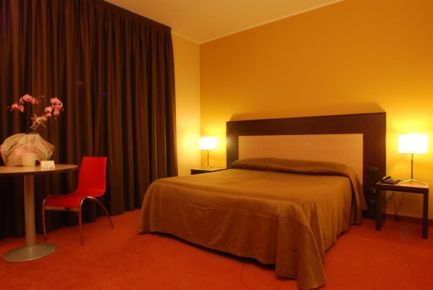 Imagen general del Hotel Don Camillo. Foto 4