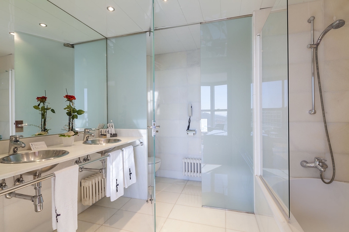 Imagen de la habitación del Hotel Don Candido, Terrassa. Foto 8