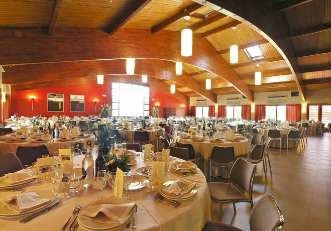 Imagen de los interiores del Hotel Don Carlos, Huarte. Foto 12