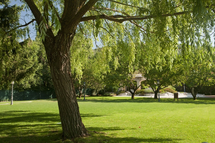 Imagen de los exteriores del Hotel Don Carlos, Huarte. Foto 11