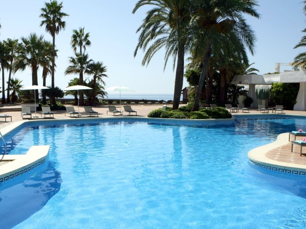 Imagen de la piscina del Hotel Don Carlos Leisure Resort and Spa. Foto 25