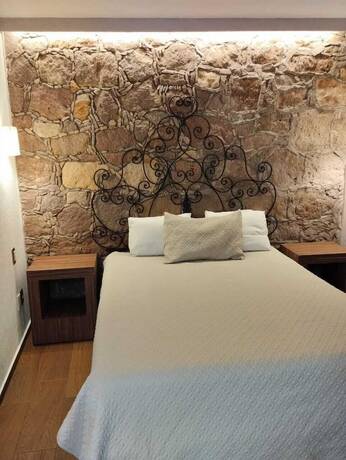 Imagen de la habitación del Hotel Don Carlos, Morelia. Foto 18