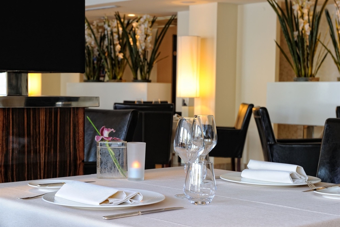 Imagen del bar/restaurante del Hotel Don Cesar. Foto 3