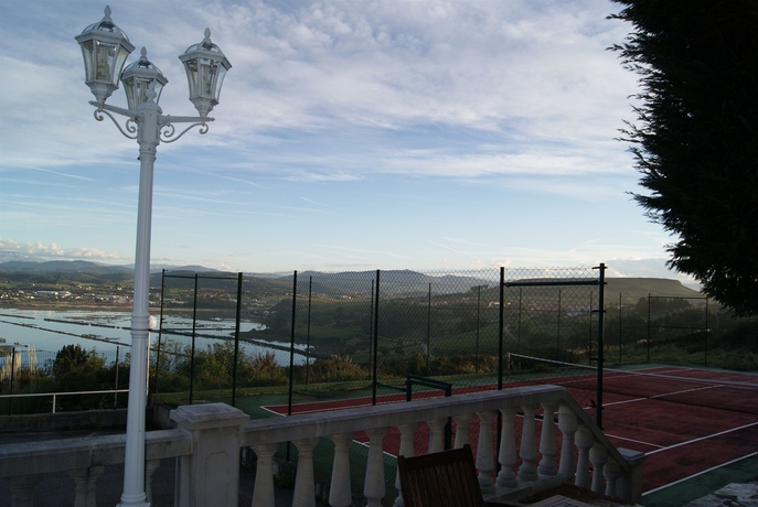 Imagen de los exteriores del Hotel Don Diego, Suances. Foto 9