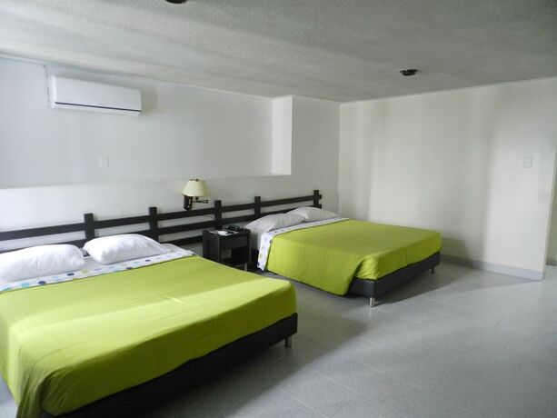 Imagen de la habitación del Hotel Don Gregorio, Cartago. Foto 22