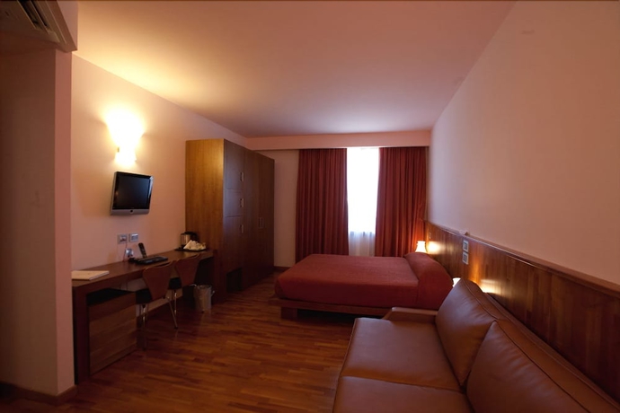 Imagen de la habitación del Hotel Don Guglielmo. Foto 14