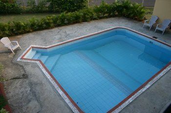 Imagen de la piscina del Hotel Don Jesus. Foto 16