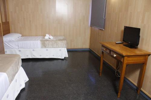 Imagen general del Hotel Don Jose. Foto 12