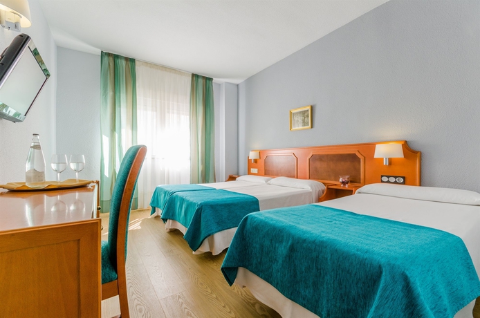 Imagen de la habitación del Hotel Don Juan, Granada. Foto 7