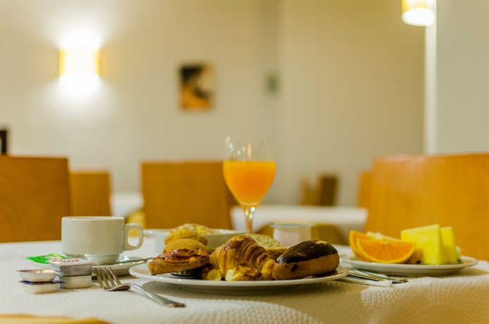 Imagen del bar/restaurante del Hotel Don Juan, Granada. Foto 4