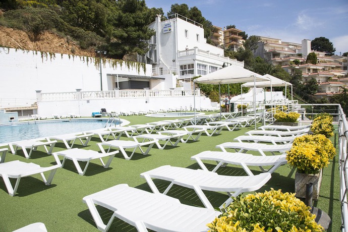 Imagen de los exteriores del Hotel Don Juan Tossa. Foto 12