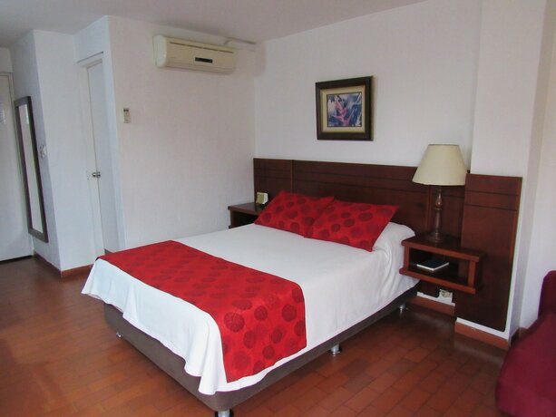 Imagen de la habitación del Hotel Don Lolo. Foto 24