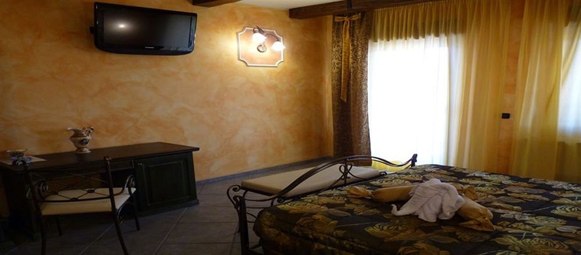 Imagen de la habitación del Hotel Don Luis, Castel di Sangro. Foto 6