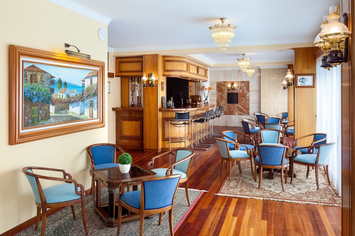 Imagen de los interiores del Hotel Don Manolito. Foto 15