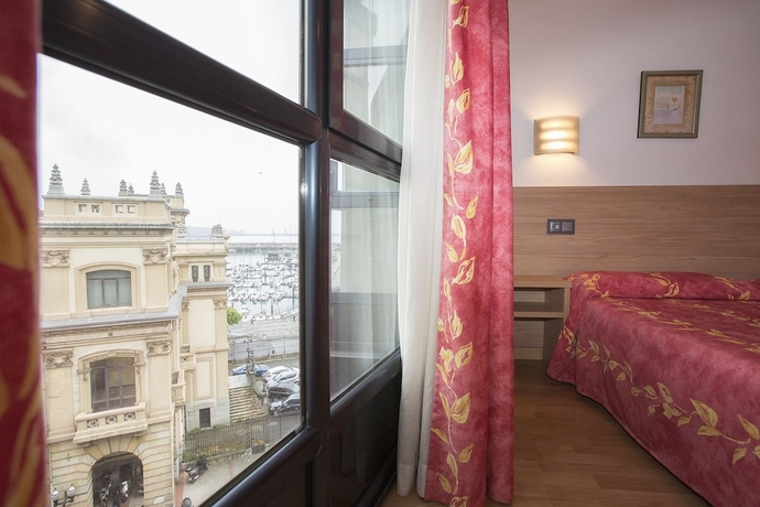 Imagen de la habitación del Hotel Don Manuel. Foto 7