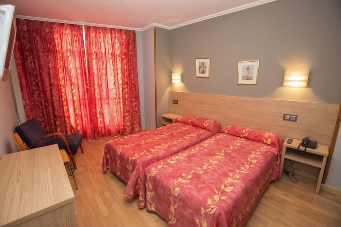 Imagen de la habitación del Hotel Don Manuel. Foto 8