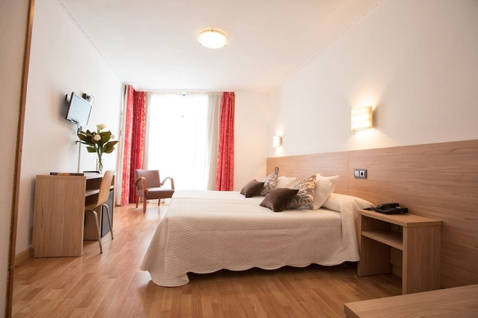 Imagen de la habitación del Hotel Don Manuel. Foto 13