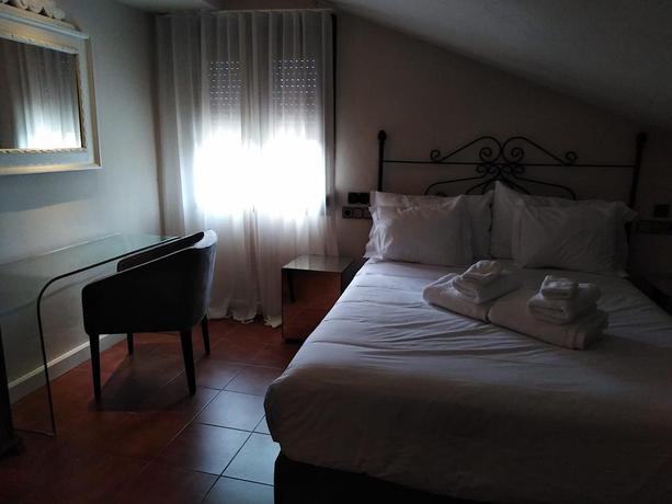Imagen de la habitación del Hotel Don Manuel, Ronda. Foto 8