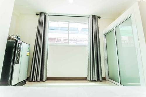 Imagen de la habitación del Hotel Don Muang. Foto 3