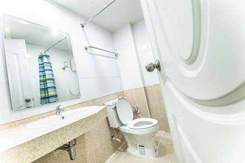 Imagen de la habitación del Hotel Don Muang. Foto 5