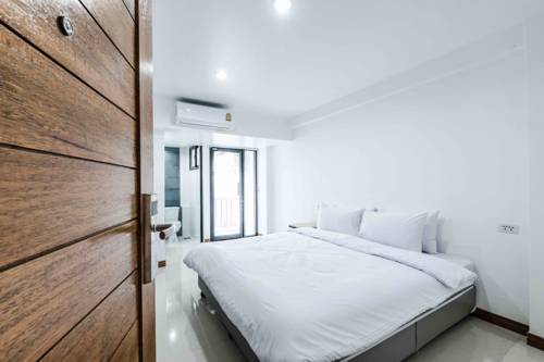 Imagen de la habitación del Hotel Don Muang. Foto 10