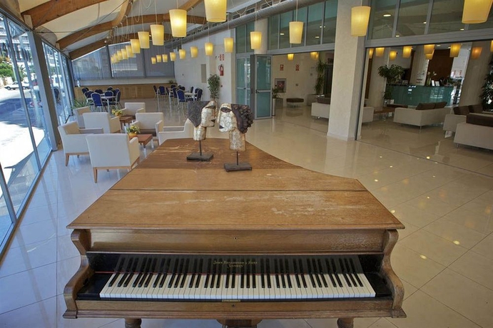 Imagen de los interiores del Hotel Don Pablo, Gandía. Foto 8