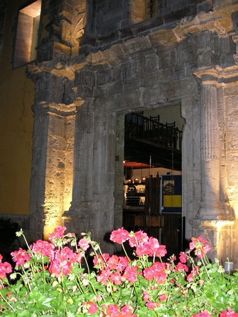 Imagen de los exteriores del Hotel Don Paco, Llanes. Foto 13