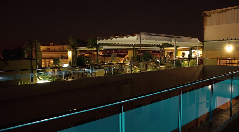 Imagen de la piscina del Hotel Don Paco, Sevilla. Foto 13