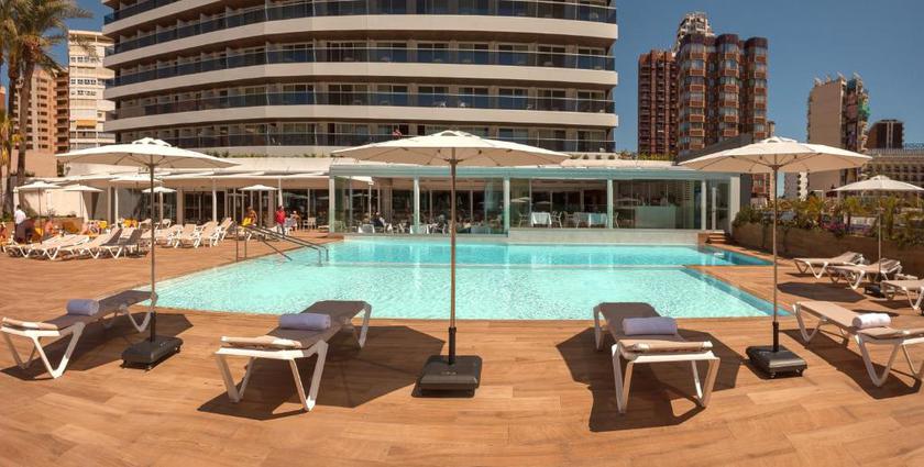 Imagen de la piscina del Hotel Don Pancho - Dise&ntilde;ado para adultos. Foto 28