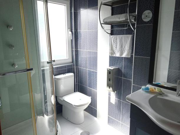Imagen de la habitación del Hotel Don Pedro, Avil&eacute;s. Foto 8