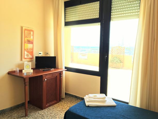 Imagen de la habitación del Hotel Don Pedro, PORTOSCUSO. Foto 4