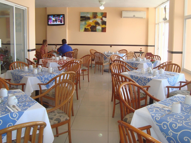 Imagen del bar/restaurante del Hotel Don Pelayo Pacific Beach. Foto 2